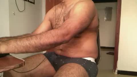 me_hai12 online show from February 18, 12:27 pm