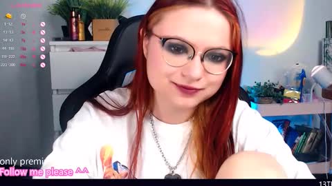 Snapshot of me_hanna chatting on October 3, 11:13 pm Hanna online show from October 3, 11:13 pm