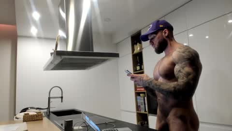 Alpha Male online show from February 4, 4:00 pm