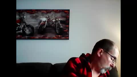 me at home online show from March 8, 1:47 pm