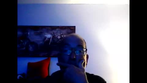 me at home online show from November 12, 4:26 am