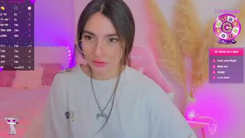 Dina online show from August 2, 6:53 pm