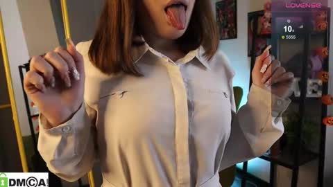 Amy online show from March 8, 2:32 pm