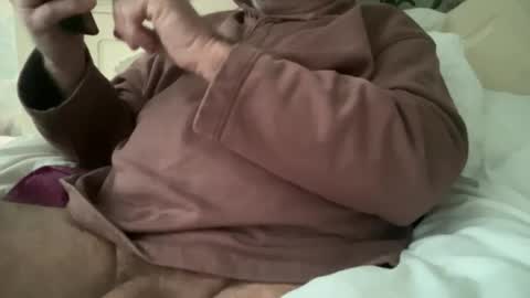mee_only1 online show from April 10, 12:10 pm