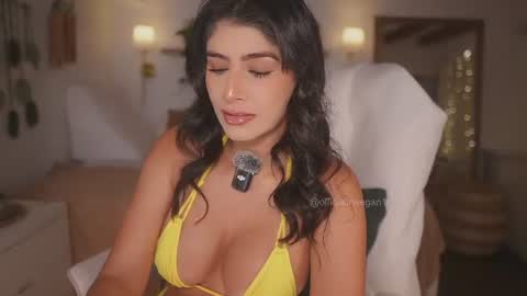 Andrea  online show from July 5, 3:41 pm
