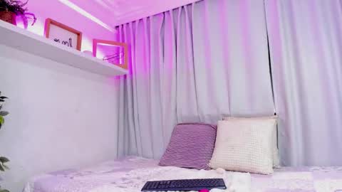 Melody online show from February 18, 3:39 am