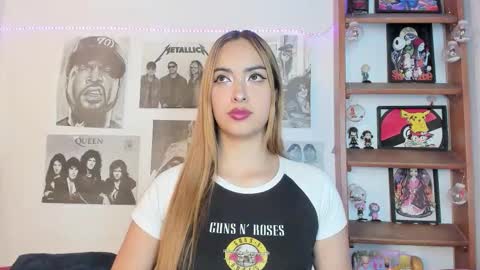 Emily online show from November 20, 11:24 pm