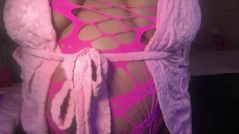 Southern Peach online show from July 12, 2:04 am