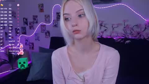 Megan and Anna online show from November 28, 7:32 pm