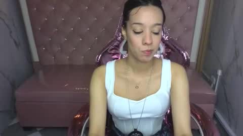 Snapshot of megan_collins_b chatting on October 15, 1:56 pm megan_collins_b online show from October 15, 1:56 pm