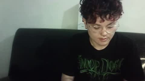 Snapshot of megan_coop3r_ chatting on February 28, 6:43 am Megan and sophi online show from February 28, 6:43 am