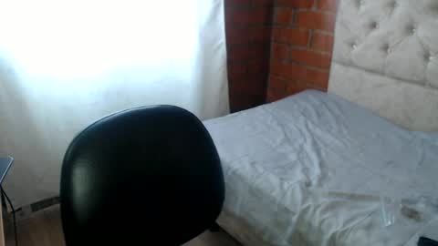 Megan and sophi online show from July 2, 3:28 pm