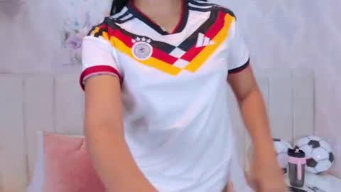 Carolina Paez online show from June 16, 12:20 pm