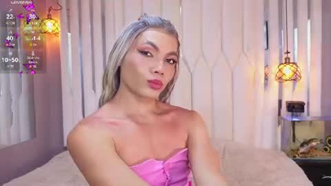 megan do santos online show from July 27, 7:22 pm