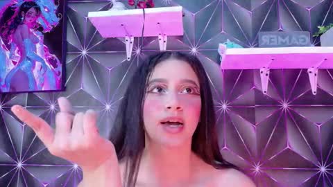 Snapshot of megan_jenner1 chatting on October 1, 6:01 am megan_jenner1 online show from October 1, 6:01 am