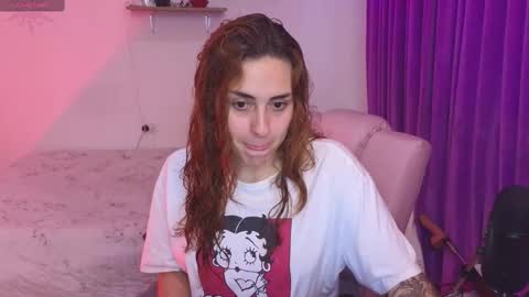                 Laura                 online show from October 9, 10:48 pm