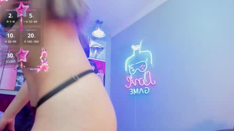 megan_shyne online show from February 21, 8:17 am