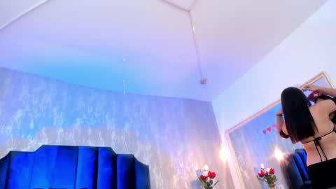 Isis ariany  online show from November 7, 3:25 pm