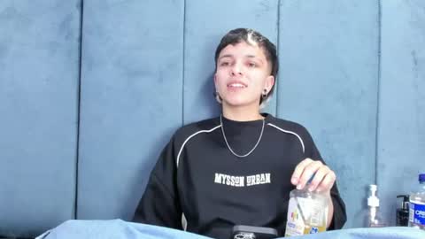 megan_thompsonn_ online show from June 24, 2:18 am