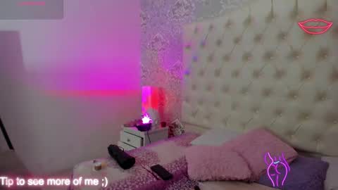 Snapshot of megan_tower chatting on September 30, 7:35 pm megan_tower online show from September 30, 7:35 pm