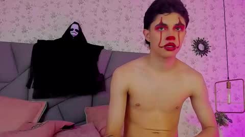 meganandtayler online show from October 31, 3:34 pm