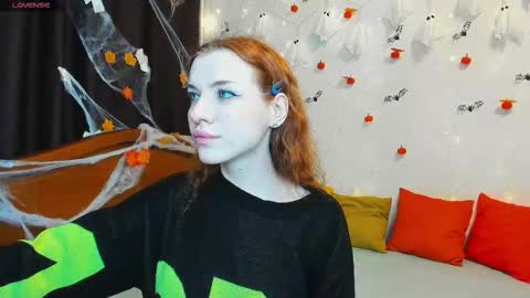 megancat333 online show from November 7, 10:40 am