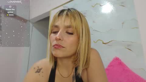 ---Megan--- online show from March 4, 6:49 pm