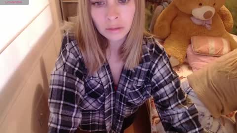 MEGAN online show from April 27, 11:08 am