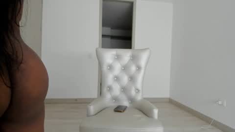 Snapshot of meganmir1 chatting on October 18, 5:17 pm meganmir1 online show from October 18, 5:17 pm
