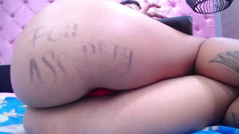 Megan online show from January 19, 12:59 am