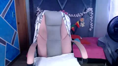megannmilf online show from July 8, 2:53 pm