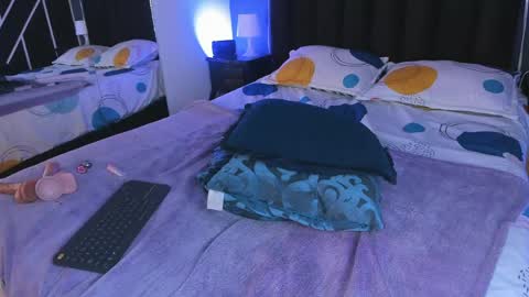 meganspencer  online show from April 23, 5:59 am