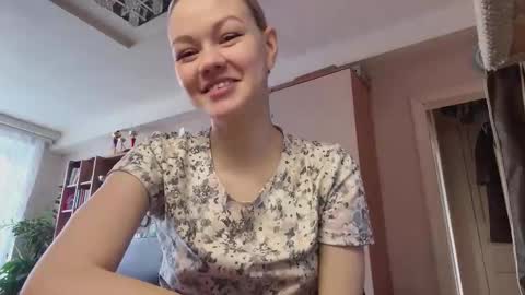 Mia online show from February 23, 8:16 am