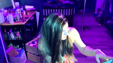 meghan online show from March 18, 12:05 am