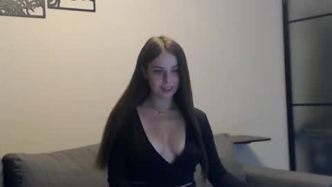 meladams online show from November 25, 10:30 pm