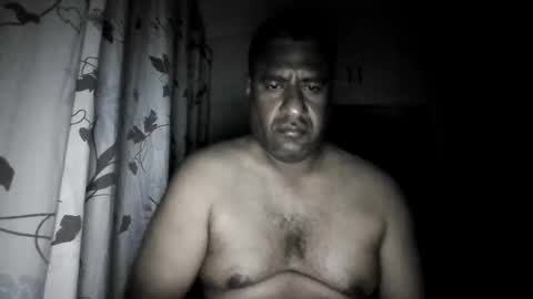 IslandBoy online show from November 25, 2:05 pm