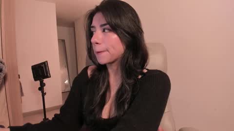 Melanie online show from February 26, 1:20 am