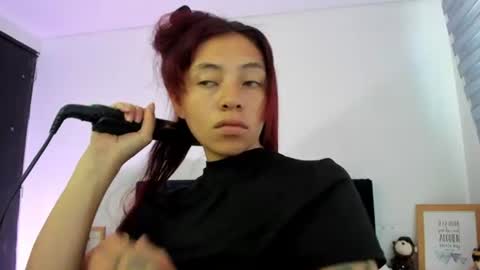 Melanie roux  online show from June 25, 12:32 pm