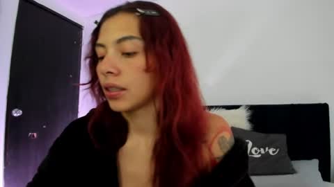 Melanie roux  online show from July 1, 12:58 pm