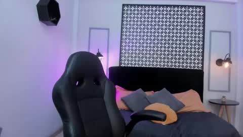 Melanie online show from October 21, 10:13 pm