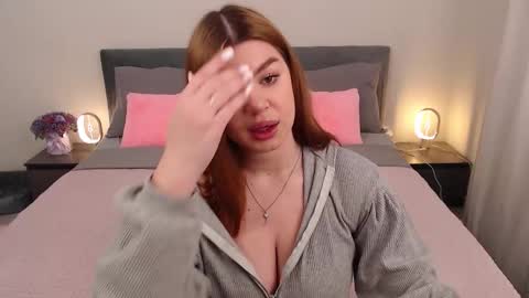 Melanie online show from December 20, 5:47 am