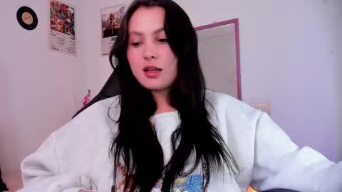 mel  online show from March 6, 6:40 pm