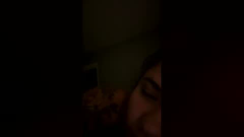 melaniekumiko online show from July 29, 8:25 am
