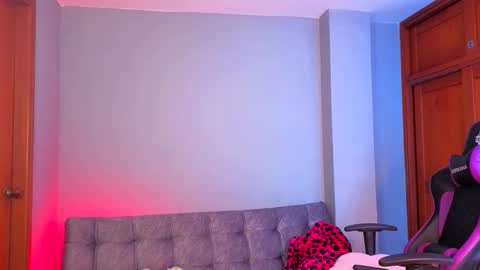 melanimorgan1 online show from March 9, 3:44 am