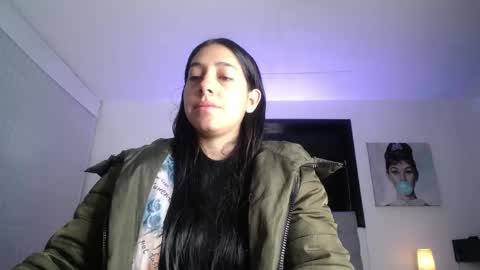 melanny_petite online show from April 29, 11:37 am