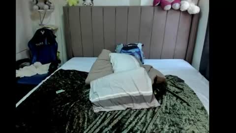 melany_cooper039 online show from July 24, 7:44 pm