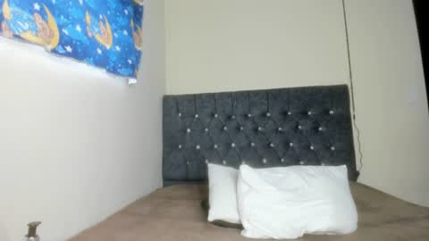 melany_curt online show from July 15, 2:22 pm