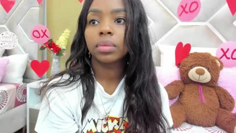 Snapshot of melany_ebonyy chatting on February 13, 11:28 am Melanie online show from February 13, 11:28 am