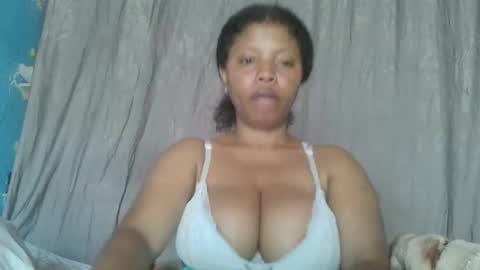 Snapshot of meld2599 chatting on October 2, 10:47 am meld2599 online show from October 2, 10:47 am