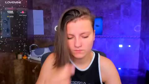 Melinda online show from August 8, 1:59 am